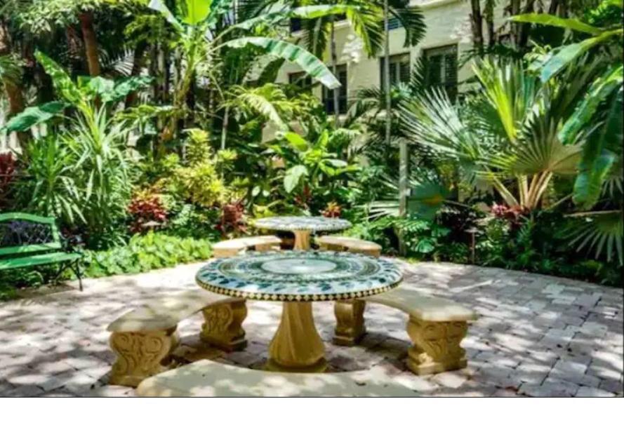 Romantic Studio In The Heart Of Palm Beach Bagian luar foto